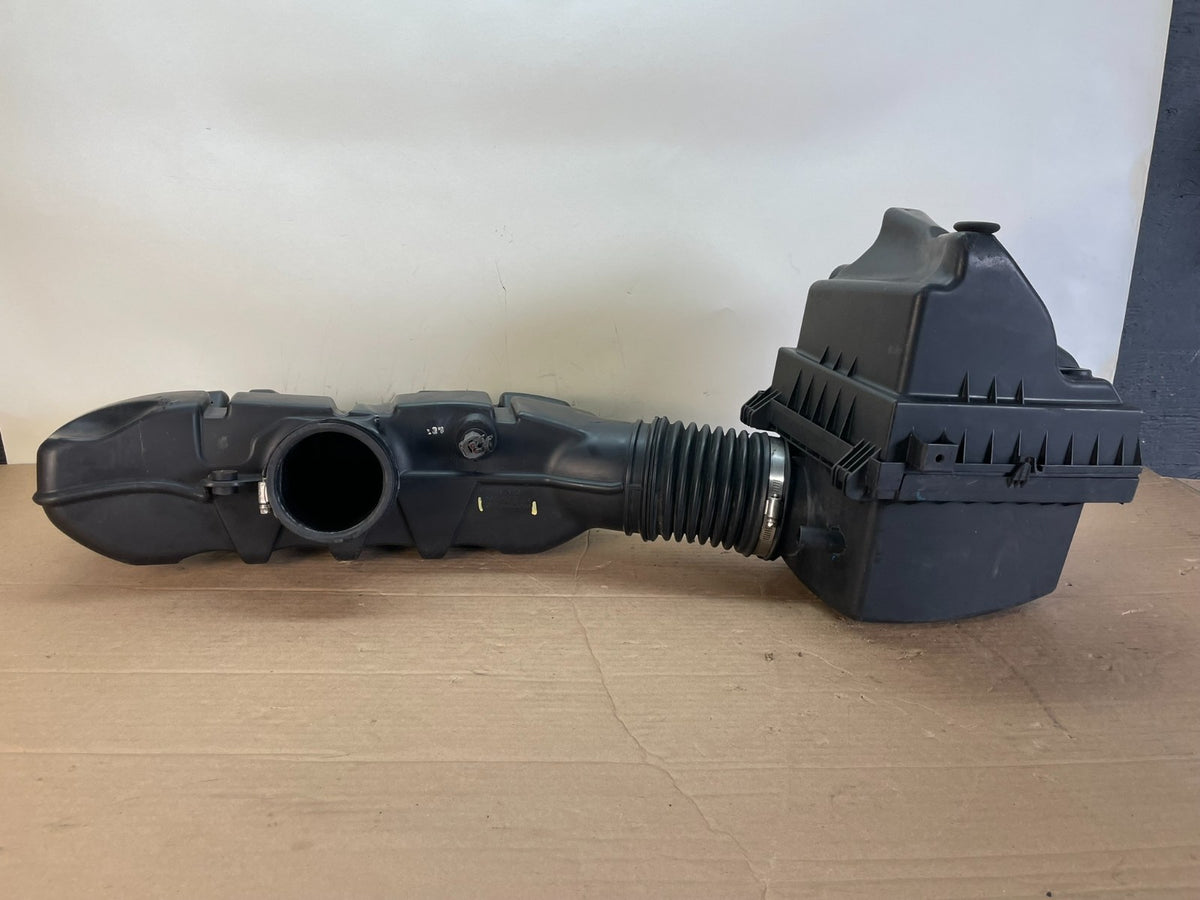 2011-2021 Jeep Grand Cherokee 5.7 V8 Air Intake Resonator Box AG9938 DW3