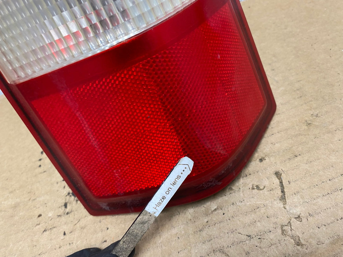 2003 2017 Chevrolet Express 1500 2500 3500 Right Passenger Tail Light AH7943 LK4