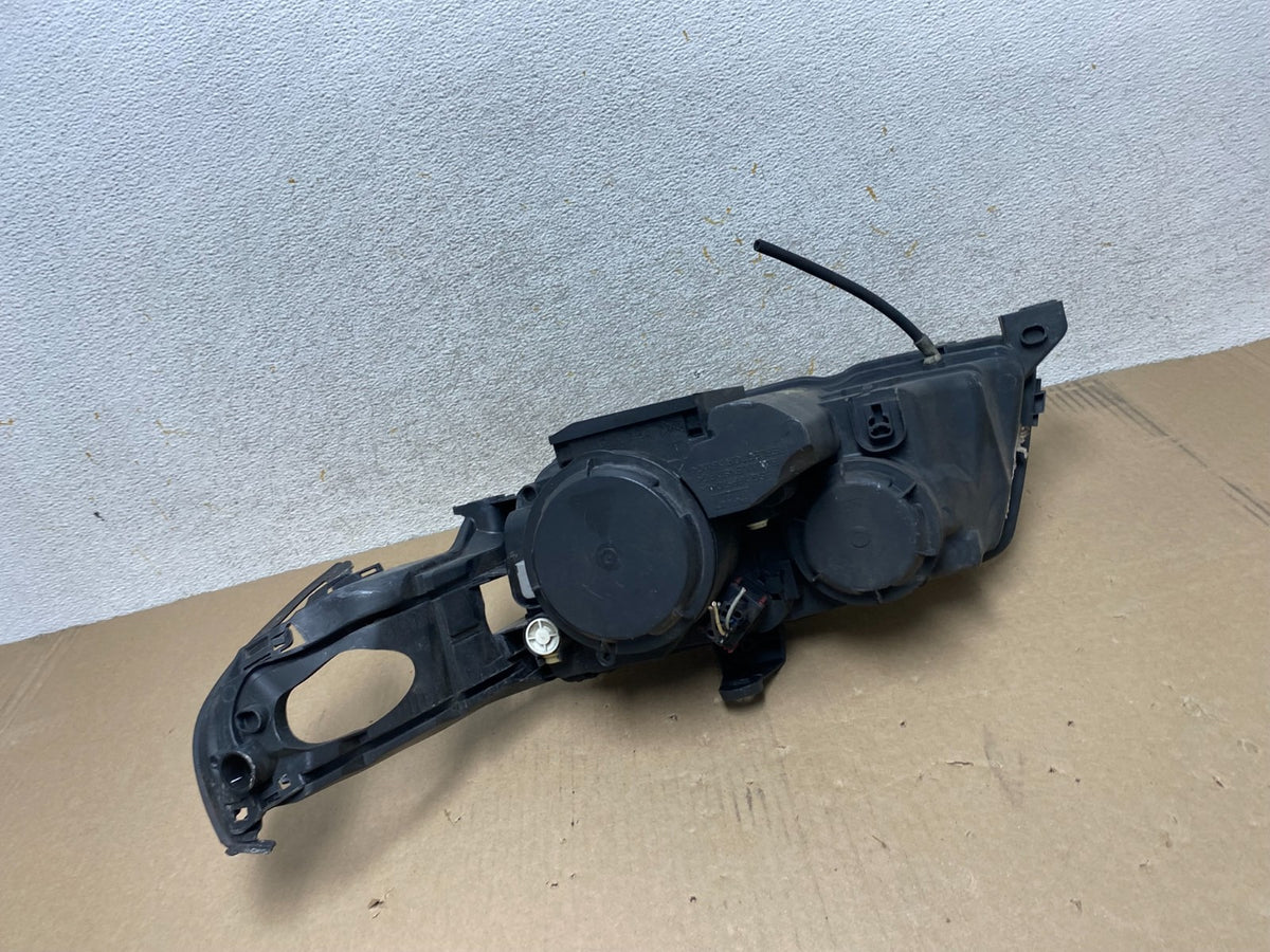 2002 to 2005 Saab 9-5 Right Passenger Side Halogen Headlight AJ1946 DW5