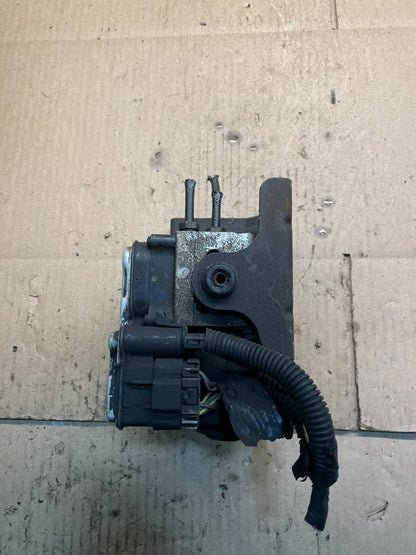 2004-07 Chevrolet Express ABS Pump Control OEM 13567136 Module v9085 DG1