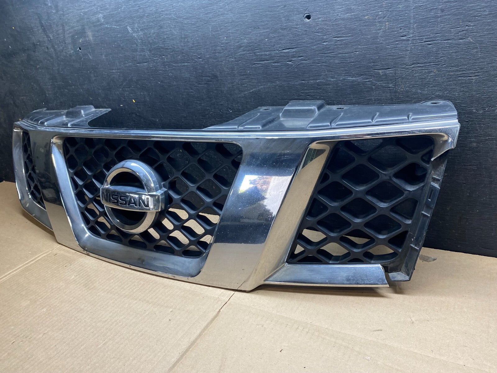2005 2006 2007 Nissan Pathfinder Chrome Front Upper Grill Grille Oem C7959 DG11