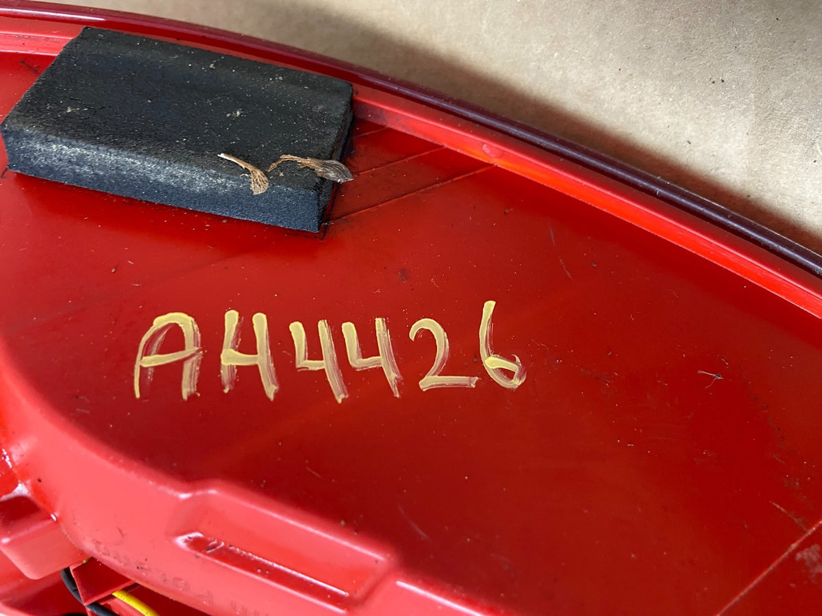 2007 2008 2009 Audi Q7 Left Driver Lh Side Tail Light AH4426 DW6