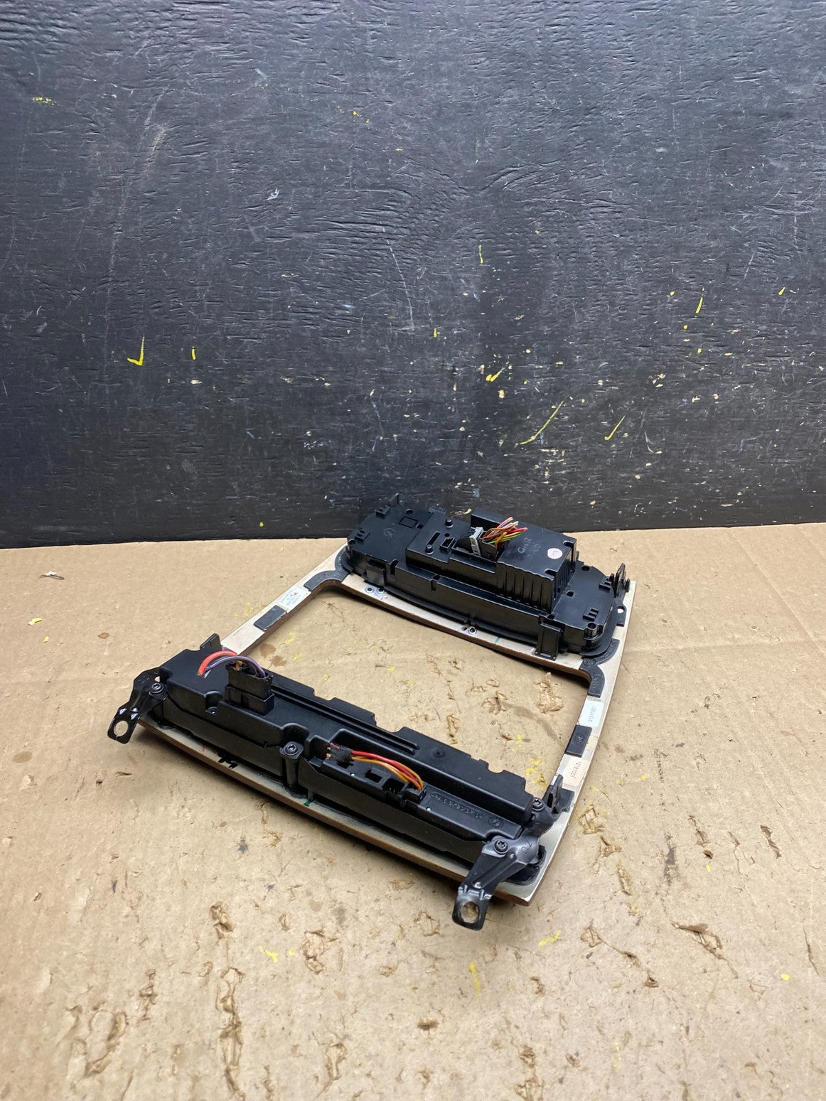 2001-2005 Mercedes W203 C230 C240 A/C Climate Control Trim Bezel u5395 DG4