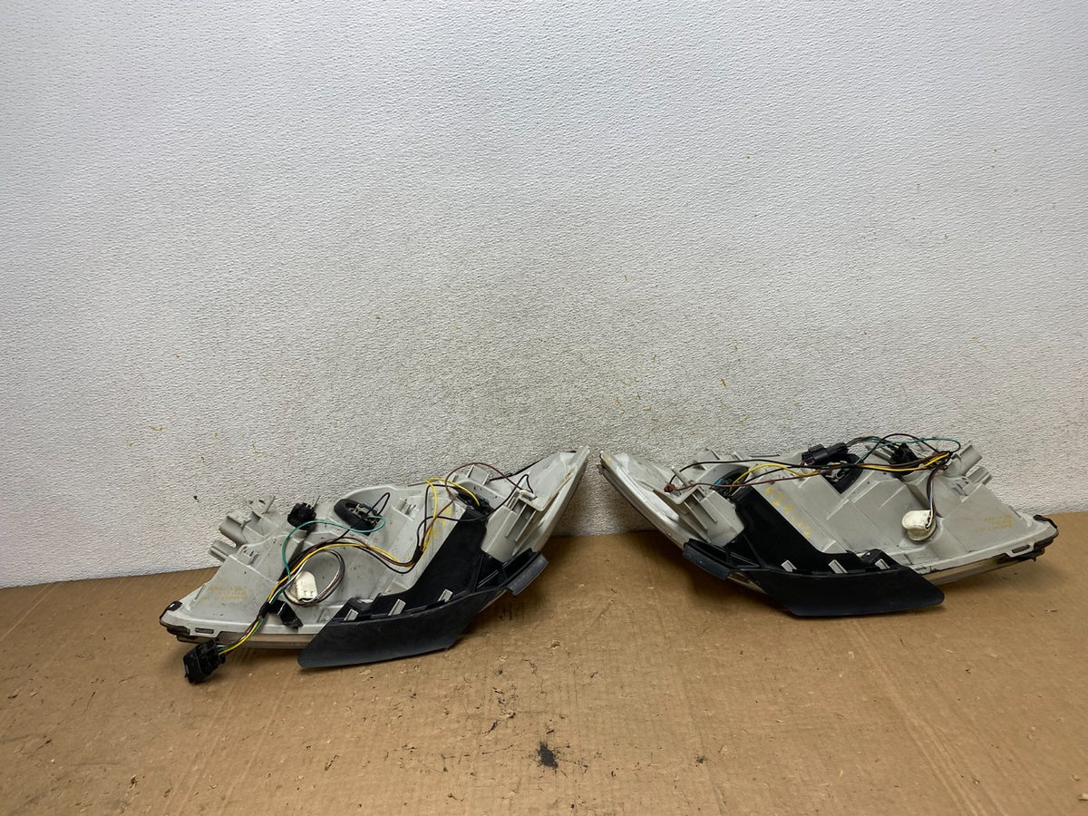 2008 to 2012 Chevrolet Malibu Left+Right Side Set Headlights AI9112 DW8