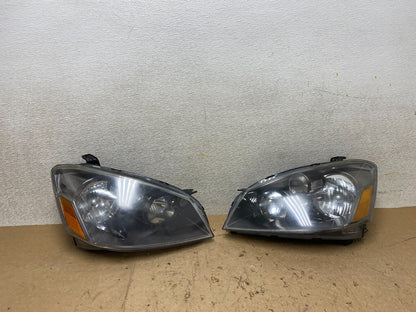2005 to 2006 Nissan Altima Left+Right Side Set Halogen Headlights X2568 DW0