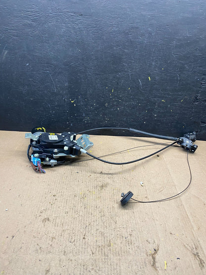 2005 - 2010 Honda Odyssey Rear Right Sliding Door Lock Actuator Motor R8422 DG4