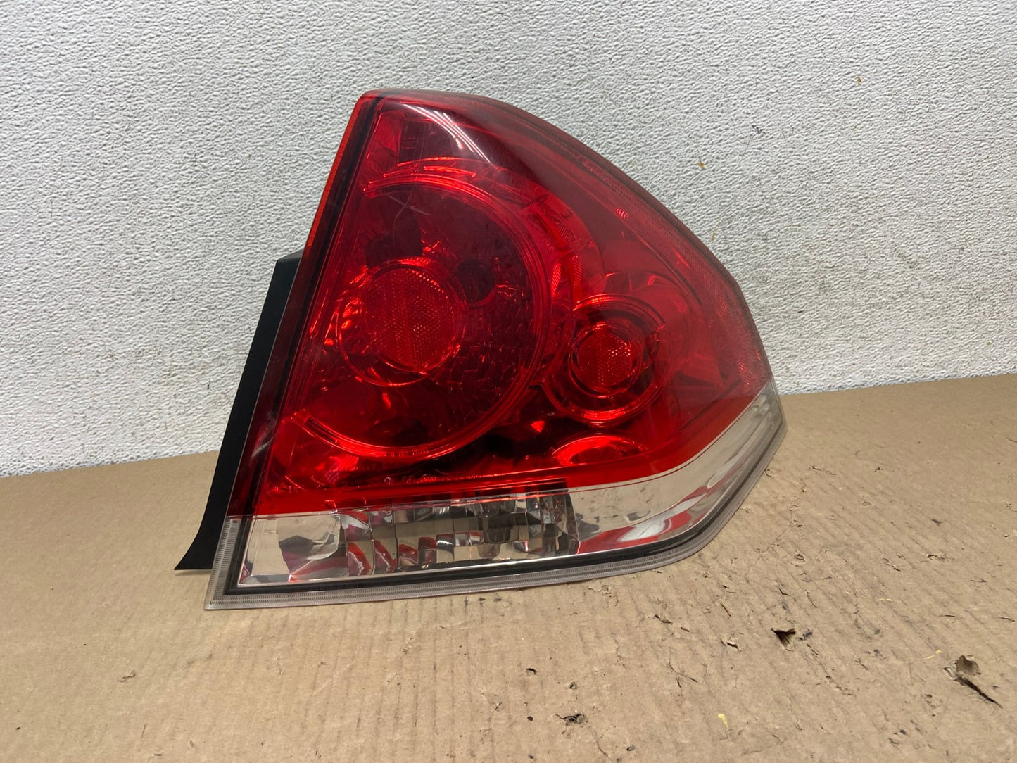 2006 - 2012 Chevrolet Impala Tail Light Right Passenger RH Side AG8029 LK0