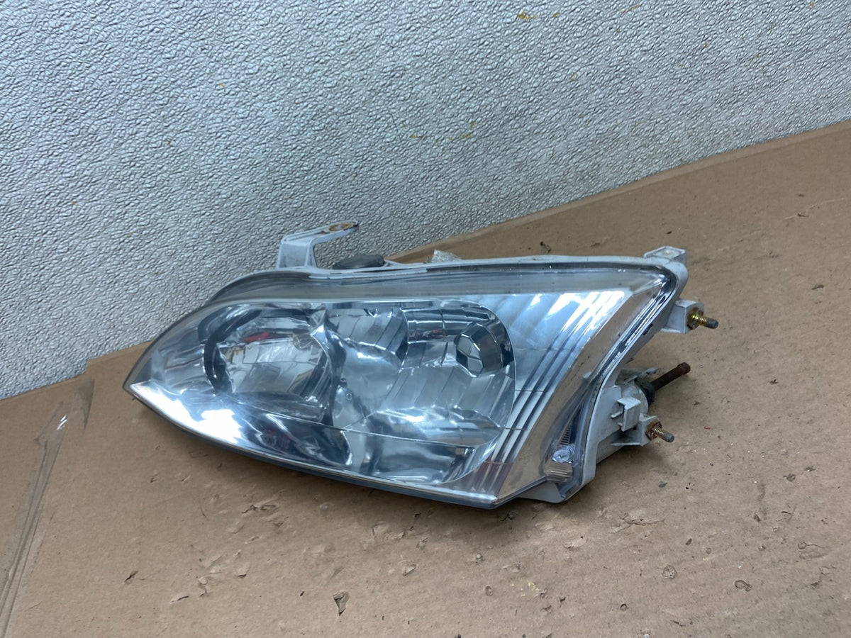 1997-2001 Lexus Es300 Left Driver Side Headlight Halogen AB0144 DW1