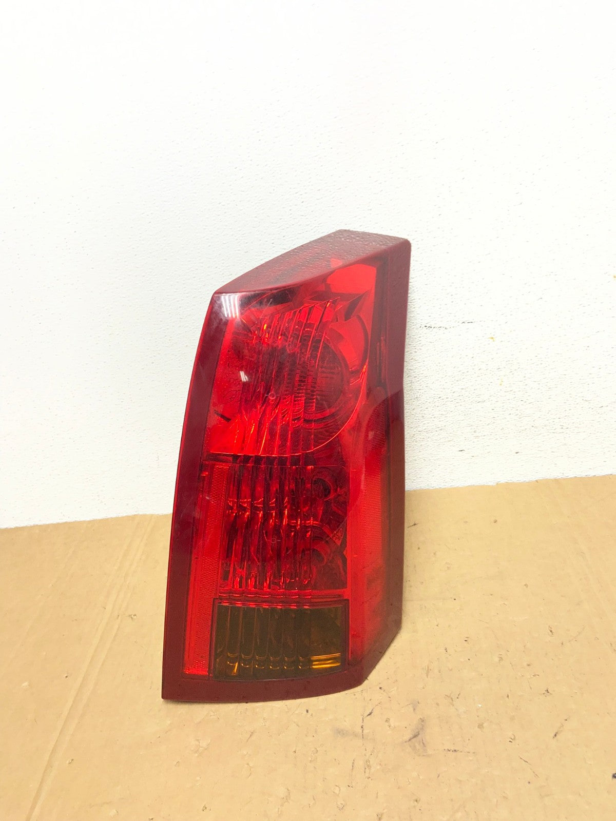 2003 to 2007 Cadillac Cts Right Passenger Rh Side Tail Light AD3197 LK0