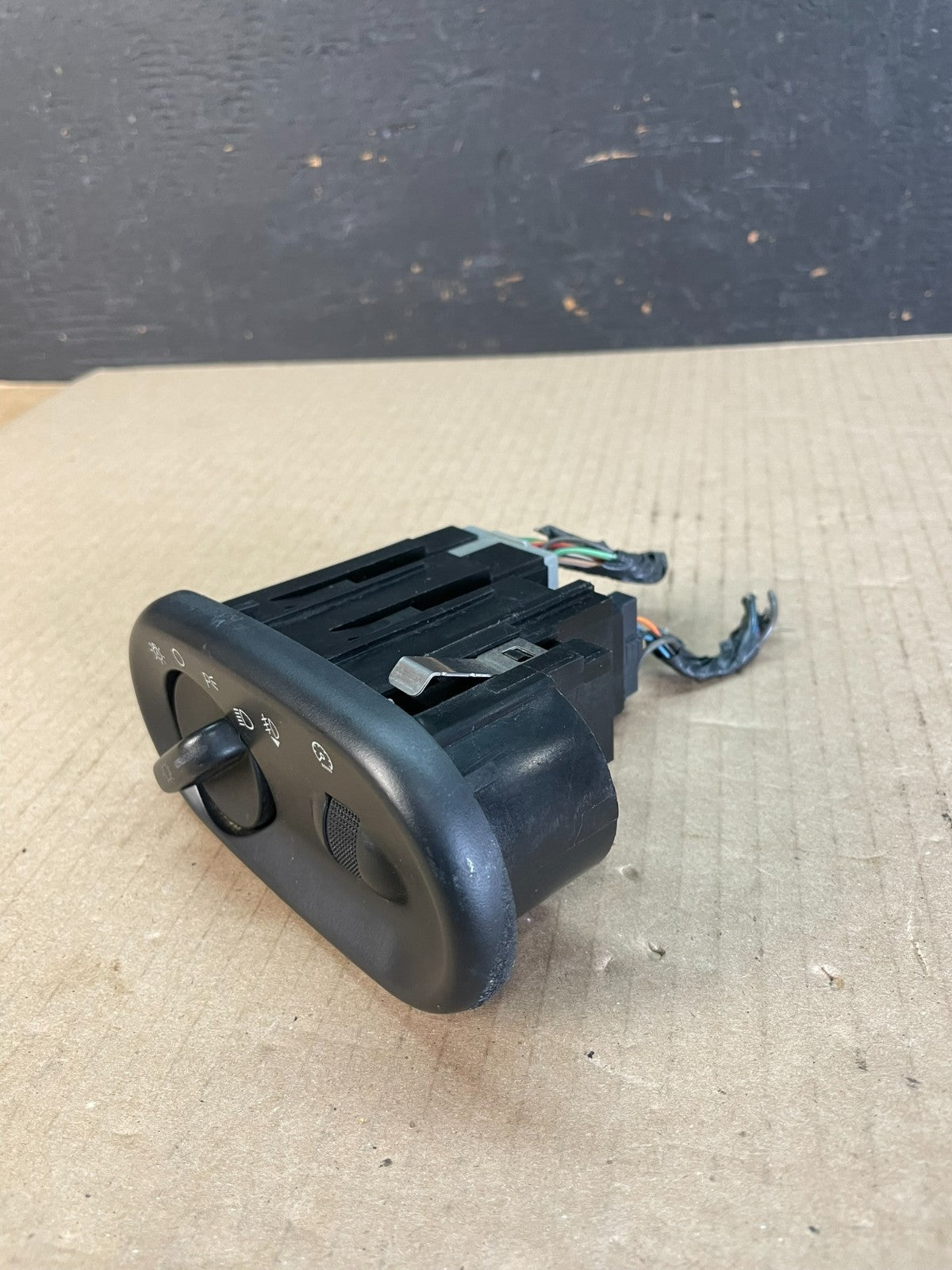 2002-2005 Ford Expedition Explorer Excursion Headlight Fog Light Switch AE3447 D2