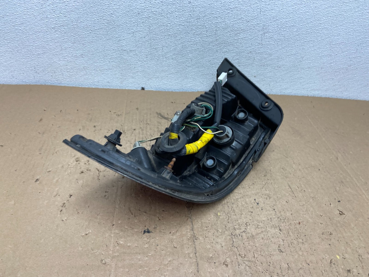 1998 1999 Toyota Avalon Left Driver Side Lh Tail Light AC7376 DW3