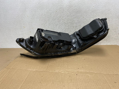 2005 to 2011 Lincoln Town Car Left Driver LH Side Headlight AI1176 DW4