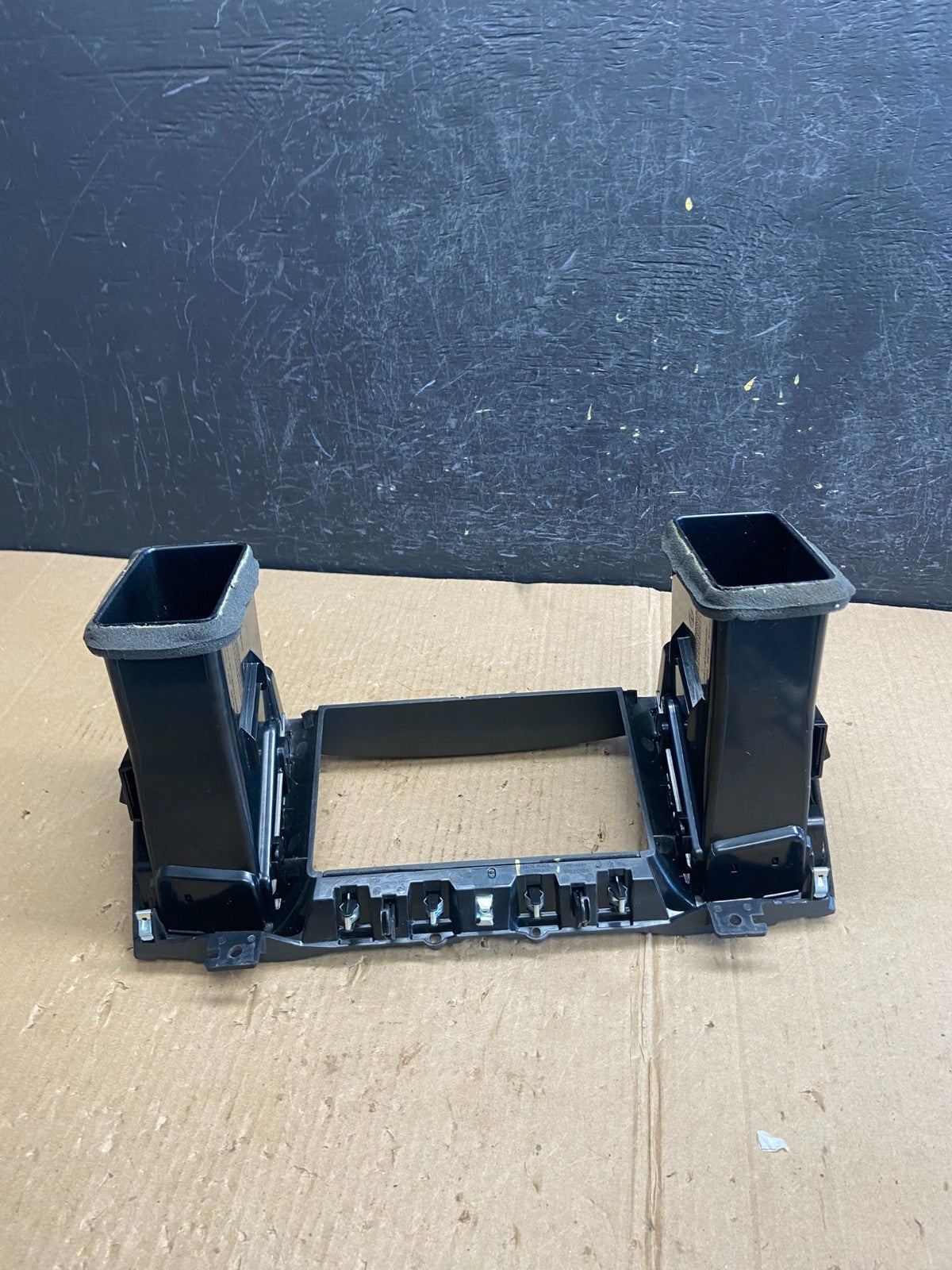 2013 to 2020 Nissan Pathfinder Center Dash Radio Trim Bezel Surround AE3949 DG4