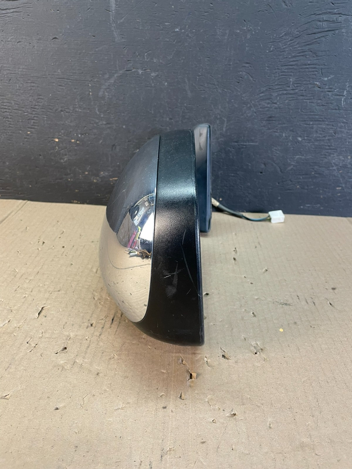 2000 to 2006 Toyota Tundra Left Driver LH Side Door View Mirror AD8690 DW9