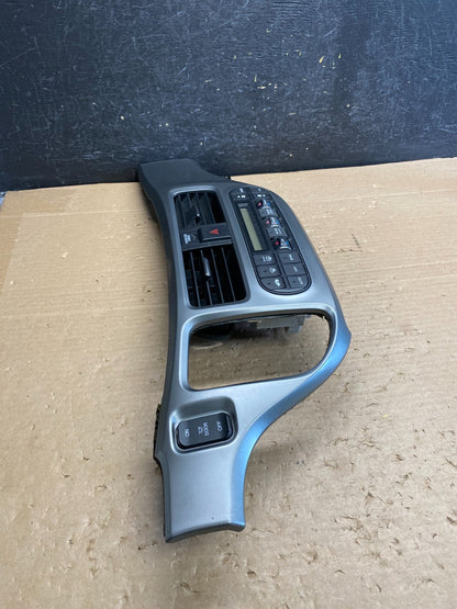 2005 to 2010 Honda Odyssey Radio Climate Control Dash Trim Bezel AG6240 DG1