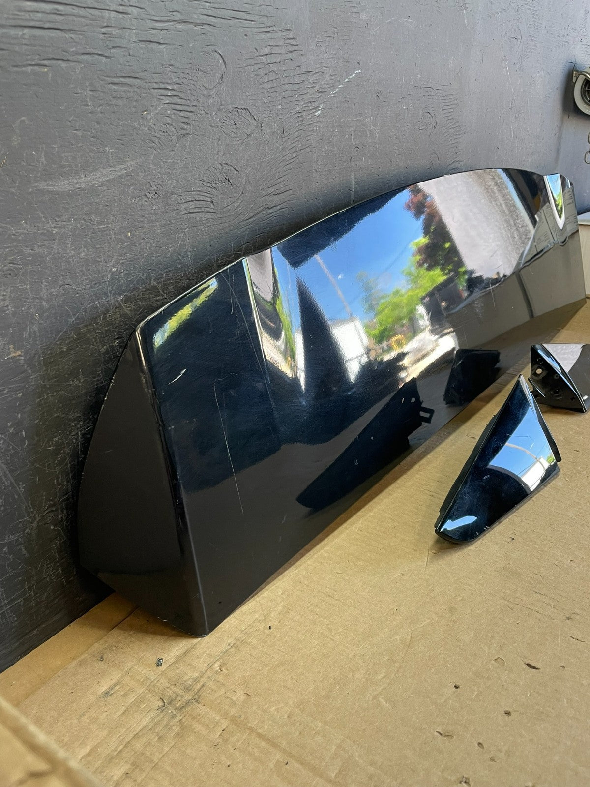2020 to 2023 Ford Explorer Rear Liftgate Spoiler Wing AD0430 DG2
