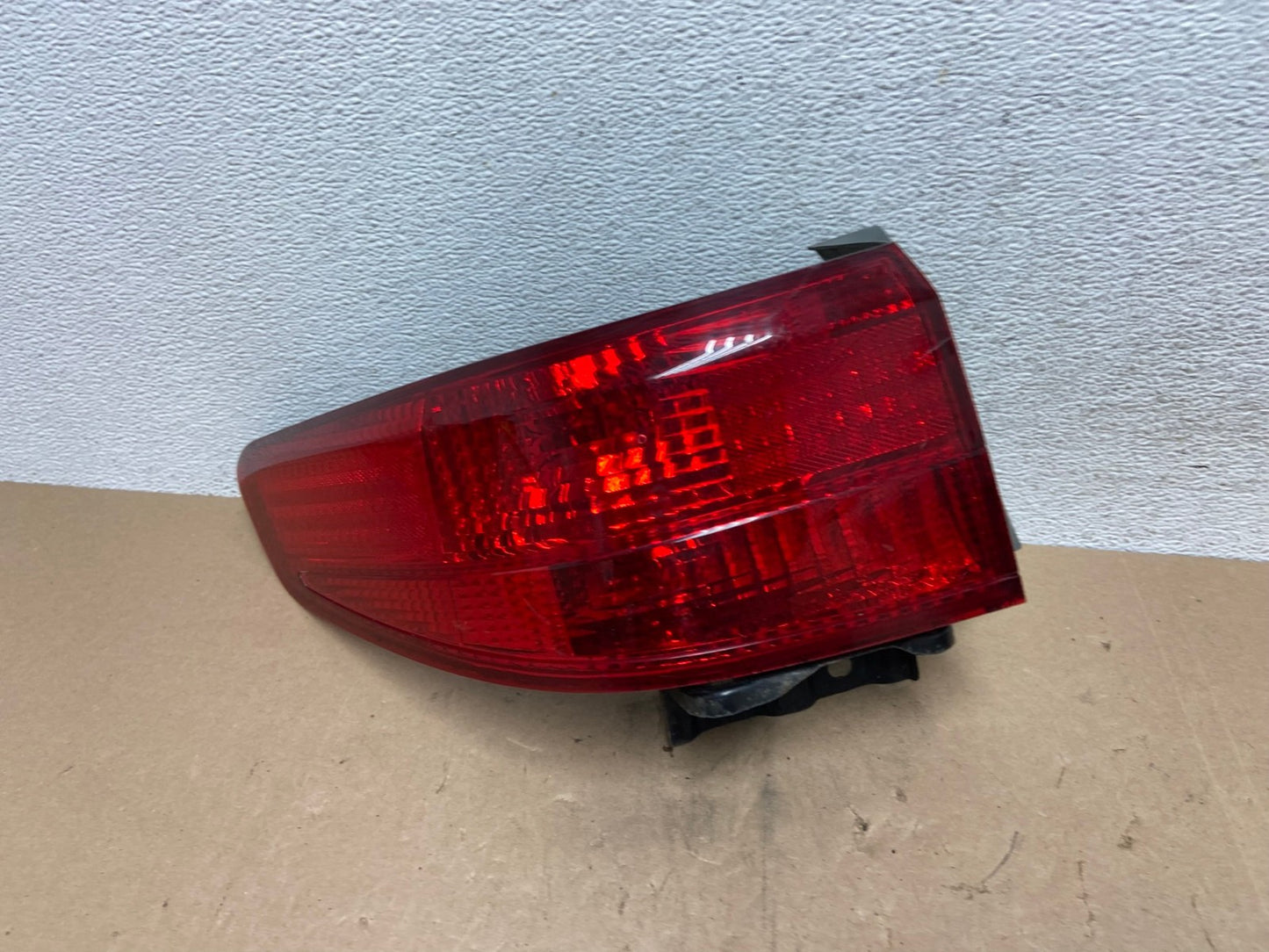 2005 Honda Accord Left Driver Lh Side Tail Light AE6810 LK0