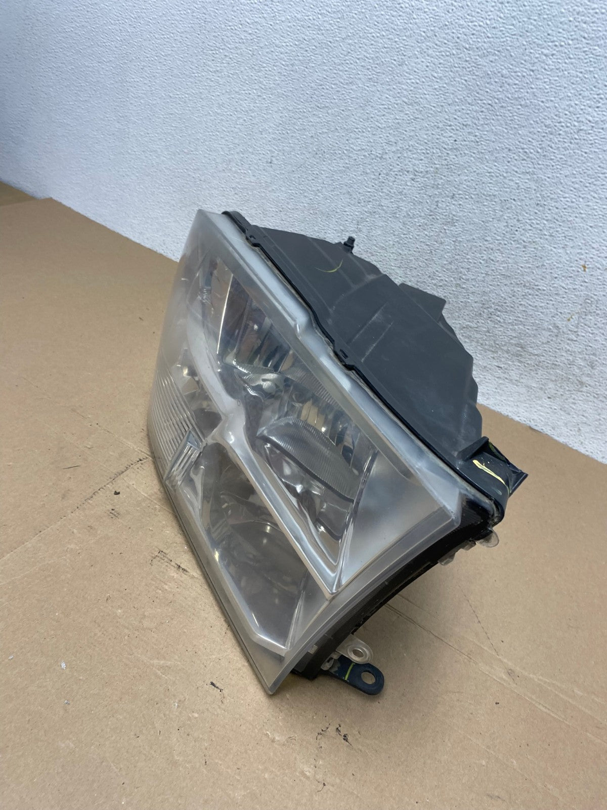 2009 to 2018 Ram 1500 Right Passenger RH Side Halogen Headlight AF4407 LK1
