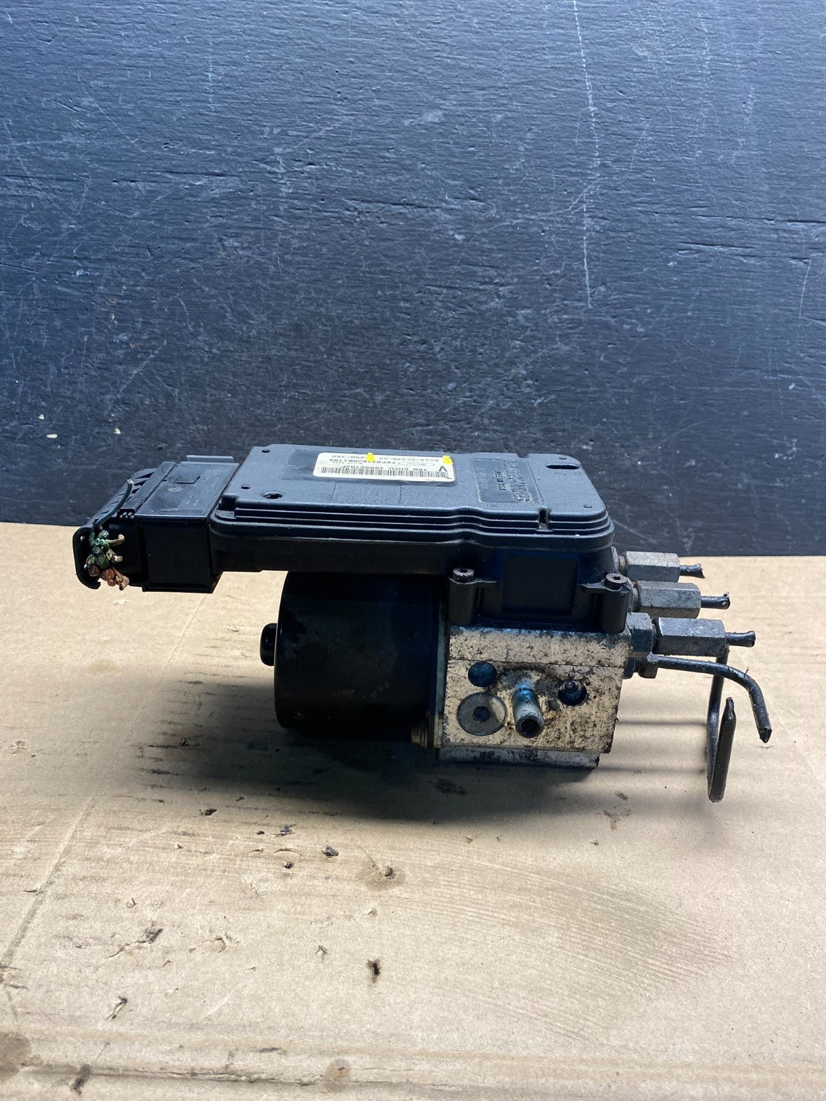2006 2007 Ford E250 E350 Econoline Anti-Lock ABS Antilock Brake Pump af0004 DG3