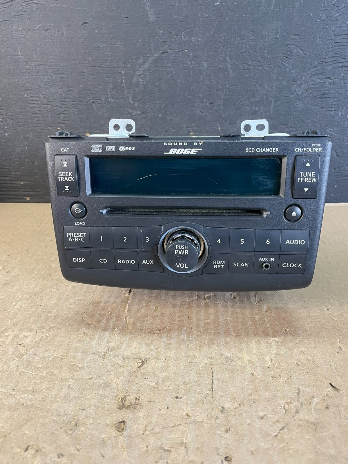 2008-2009 Nissan Rogue Bose Radio Stereo 6 Disc Changer CD Player AD59290