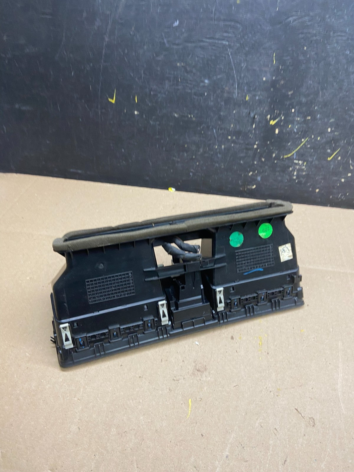 2012 - 2015 Volkswagen Passat Dash Dashboard Middle Center Air VentOEM  T9228 DG4