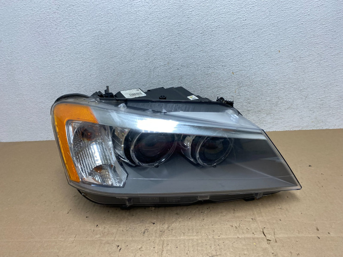 2011 to 2014 BMW X3 Right Passenger RH Side Xenon Headlight AE6463 DW0