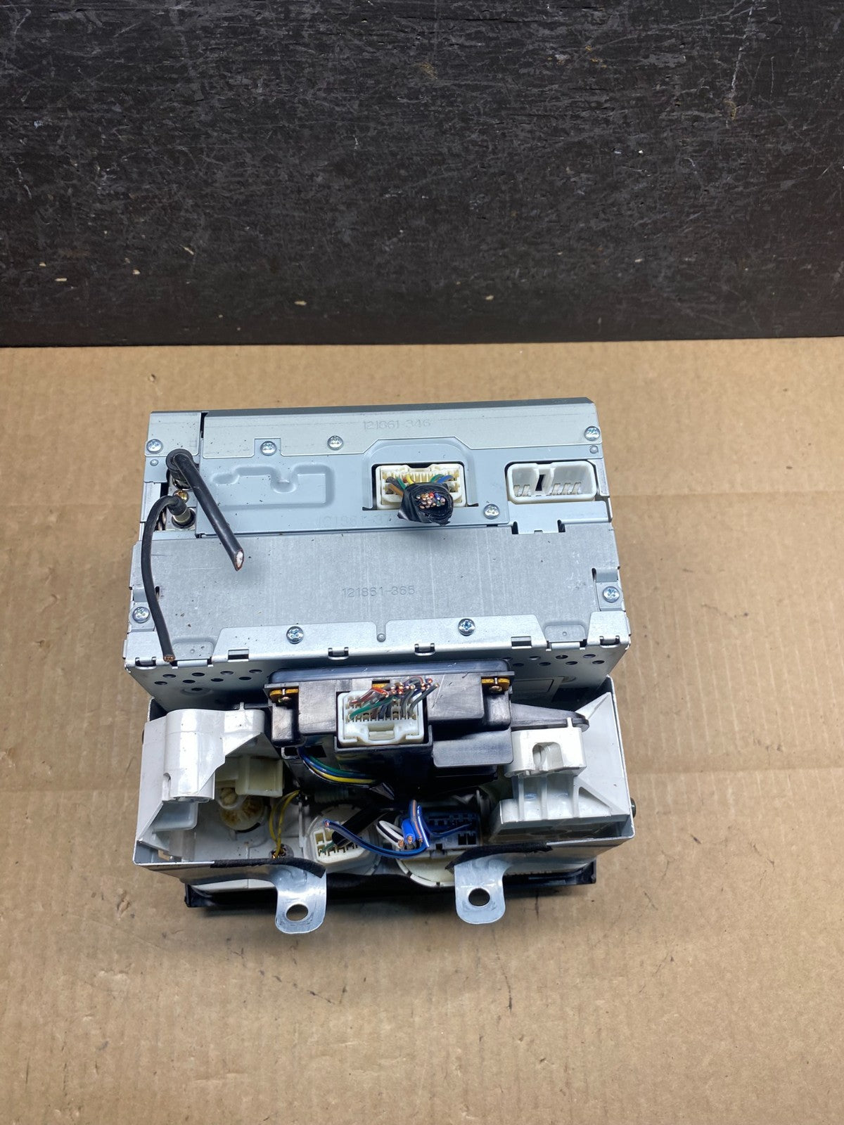 2000-2004 Toyota Avalon Radio Stereo 6 CD Tape Player Climate Control AG7319 DG7