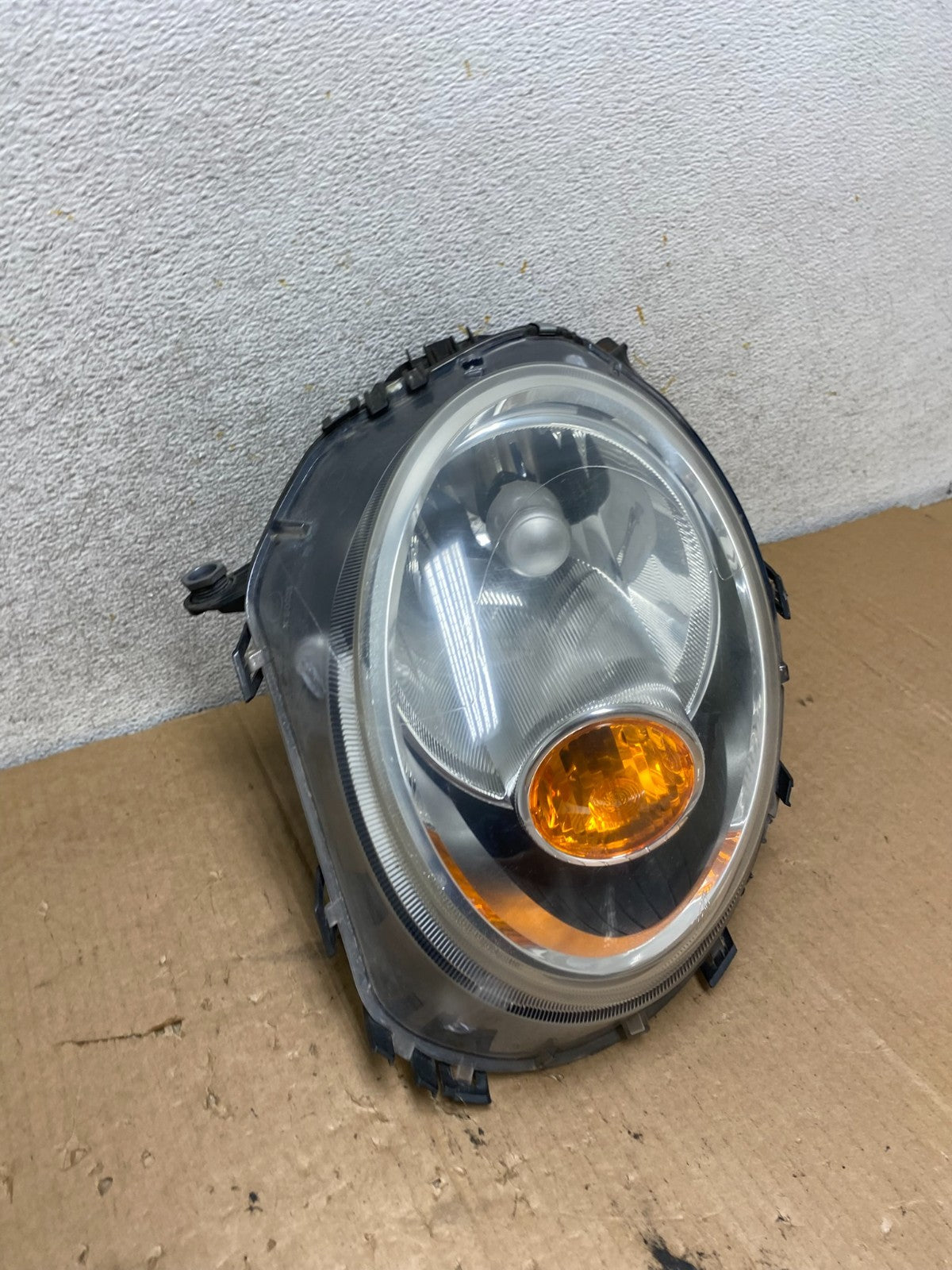 2007 to 2013 Mini Cooper Left Driver Lh Side Headlight Halogen AI8922 DW2