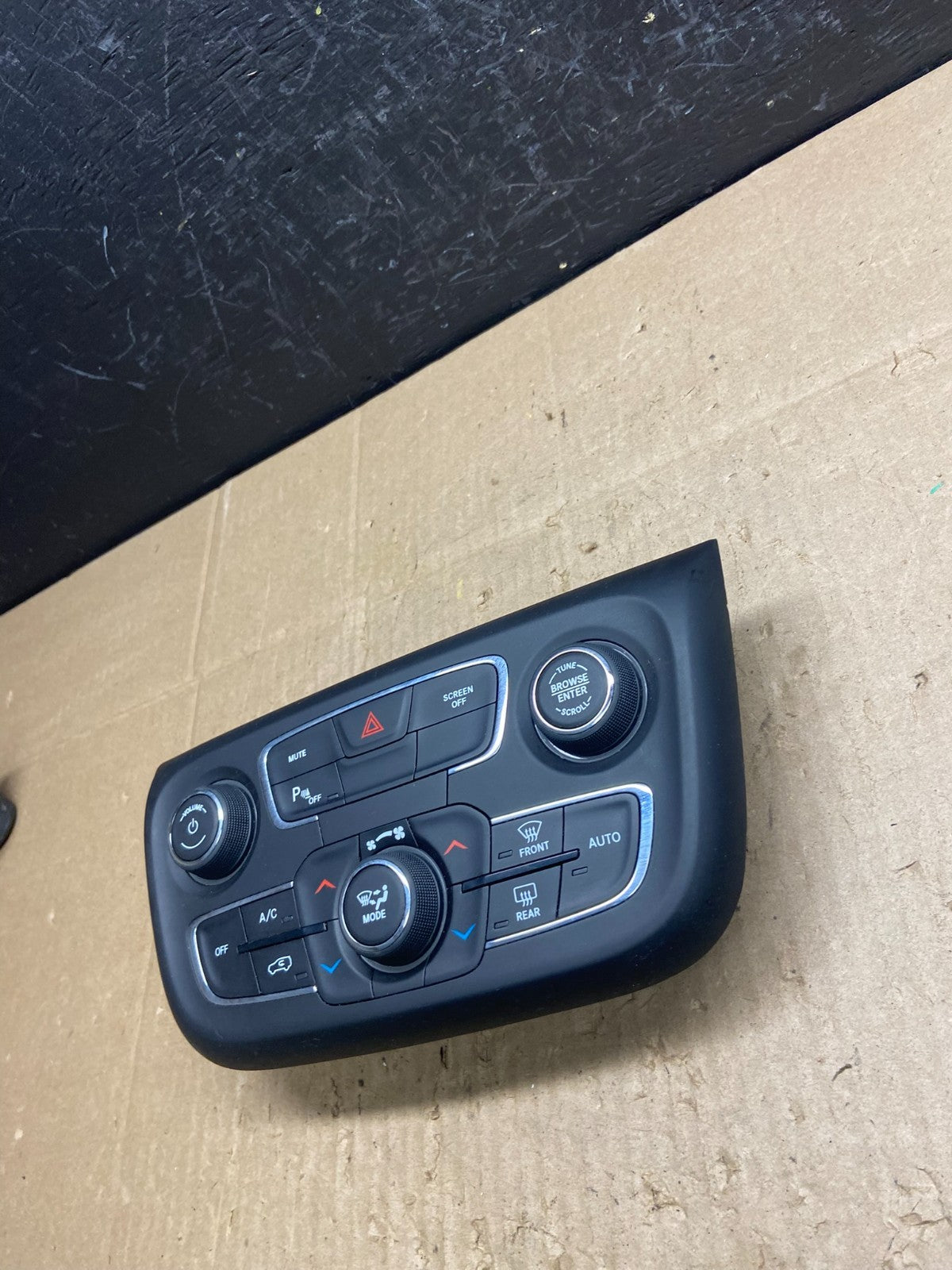 2019 to 2021 Jeep Compass Dash Climate Temperature Control Radio Bezel AB9779 DG1