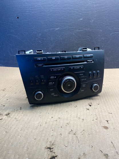 2010 2011 Mazda 3 Radio Stereo CD MP3 Player Control AC8954 DG0