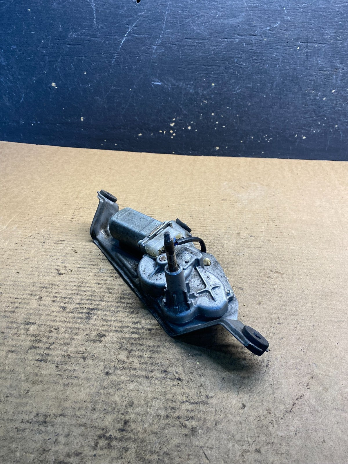 2007 to 2015 Mazda CX-9 CX9 Windshield Rear Wiper Motor aa1767 DG3