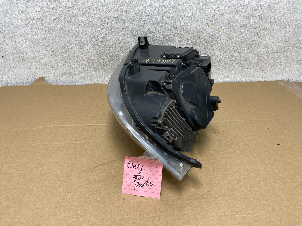 2009-2011 Bmw 3 Series 328i 4/D Sedan Right Passenger Headlight Xenon AH77498