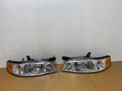 Sedan 2000 2001 Nissan Altima Headlights Left+Right AD9323 DW0