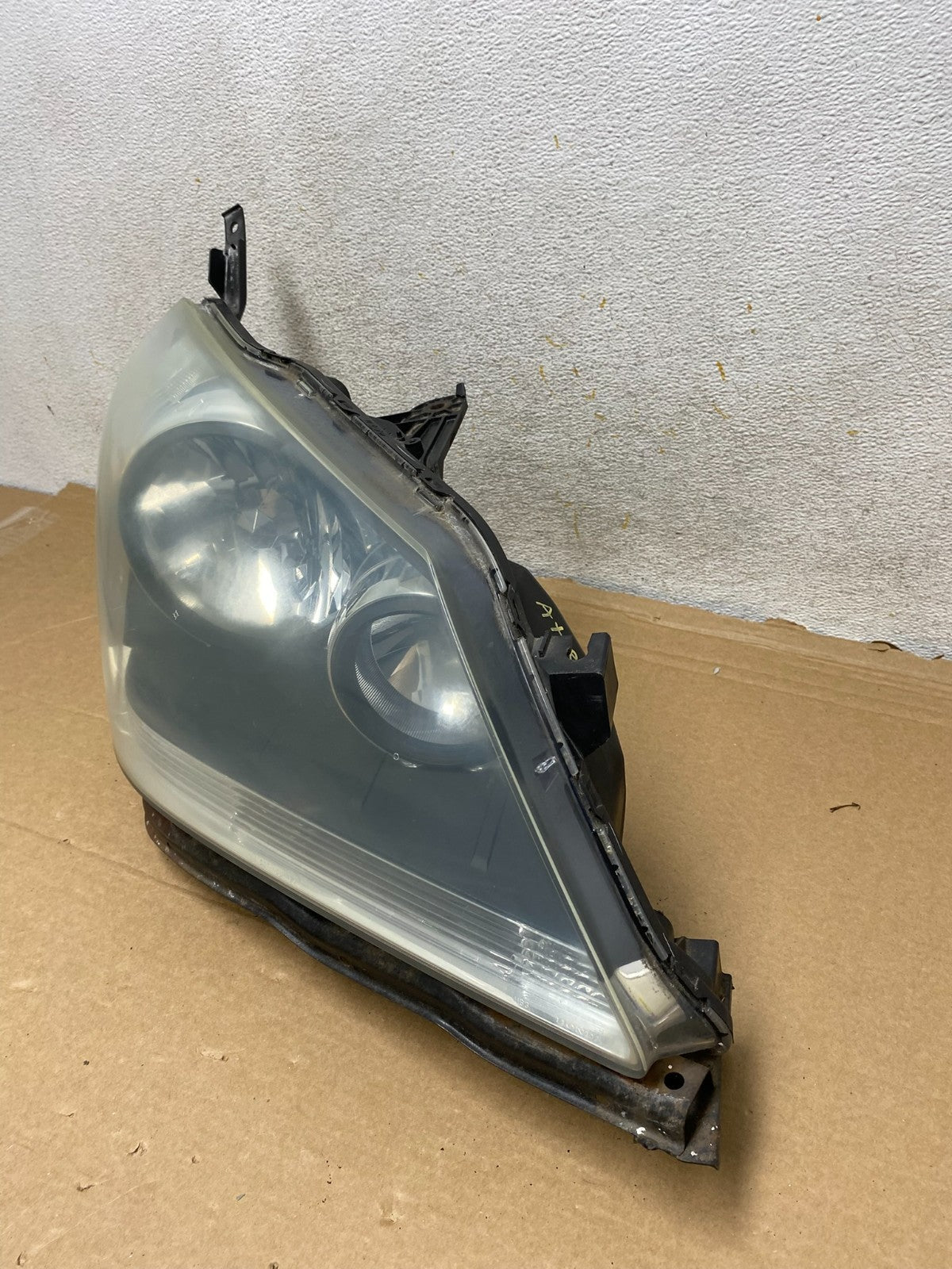 2005 2006 2007 Honda Odyssey Right Passenger RH Side Halogen Headlight AH8197 DW1