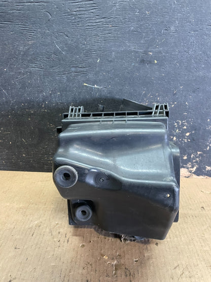 2011 - 2021 Dodge Durango 3.6L Air Filter Cleaner Box OEM aa2412 DG5