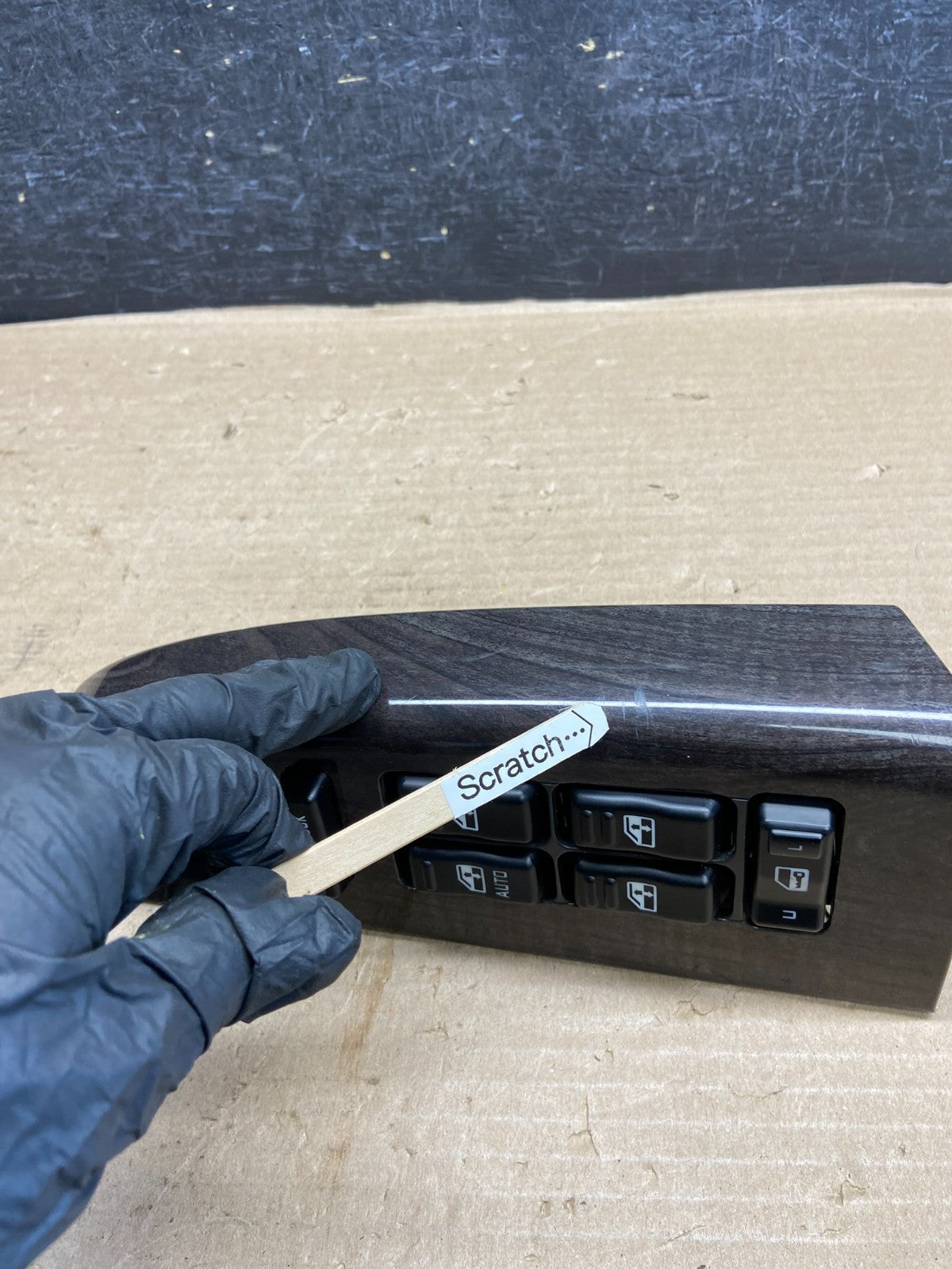 2000 to 2002 GMC Yukon Denali Front Door Power Window Master Switch AH38101