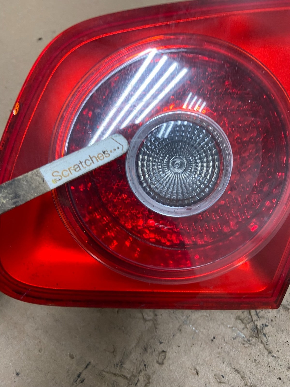 2005 2006 2007 Volkswagen Jetta Right Passenger Tail Light Inner AI1096 DW3
