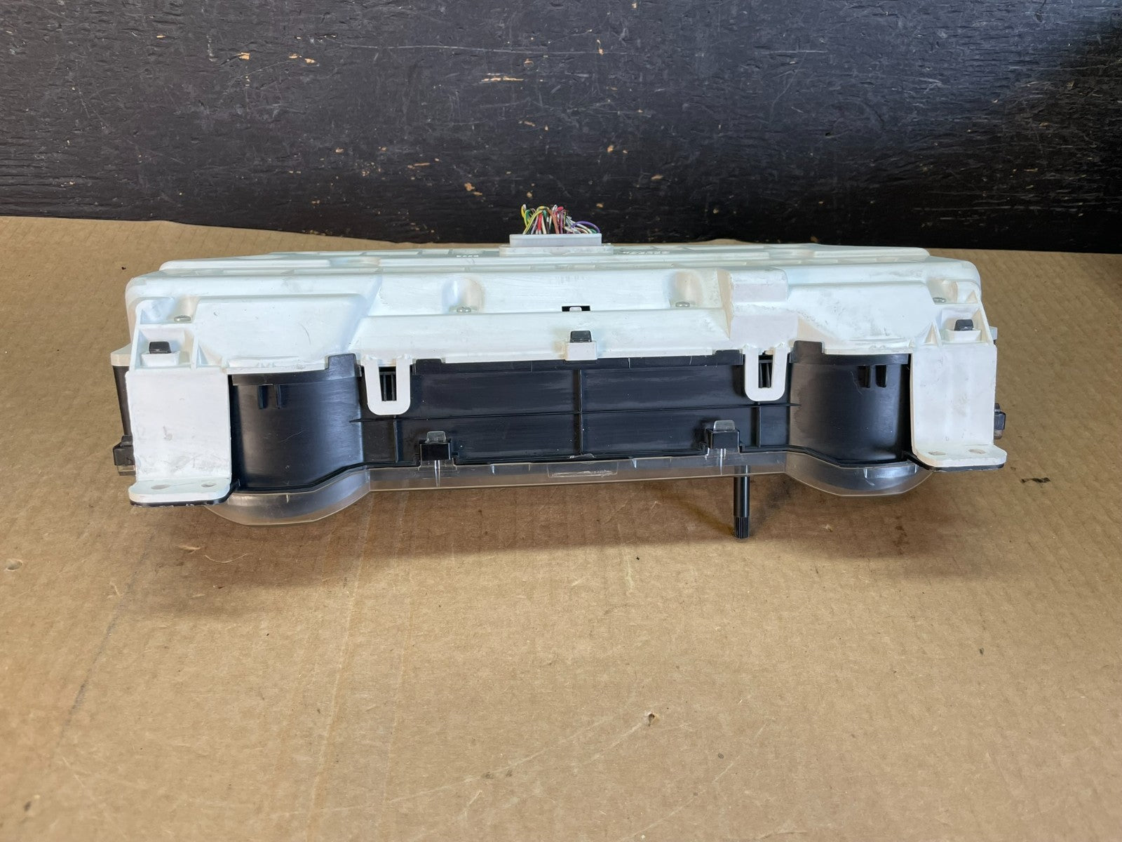 2004 2005 Toyota Sienna Speedometer Cluster Gauge AF3611 DG8