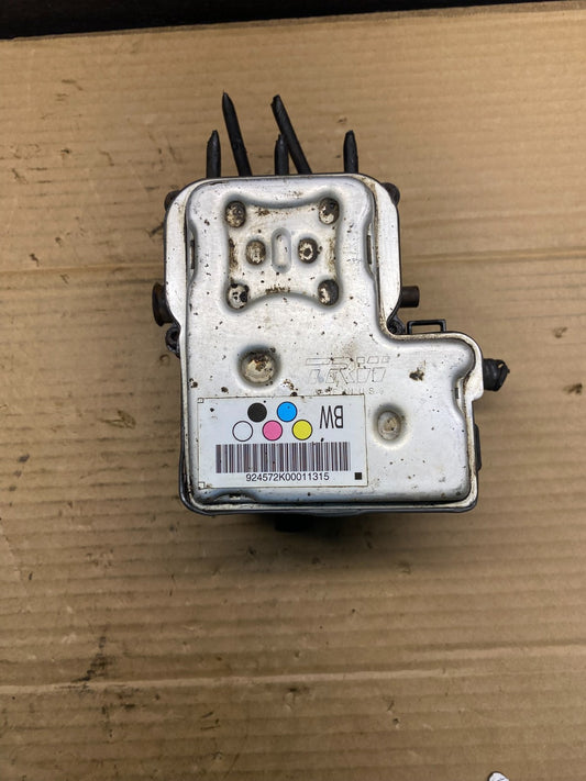 2004-07 GMC Savana Express ABS Brake Pump Control 13567149 AE6249 DW0