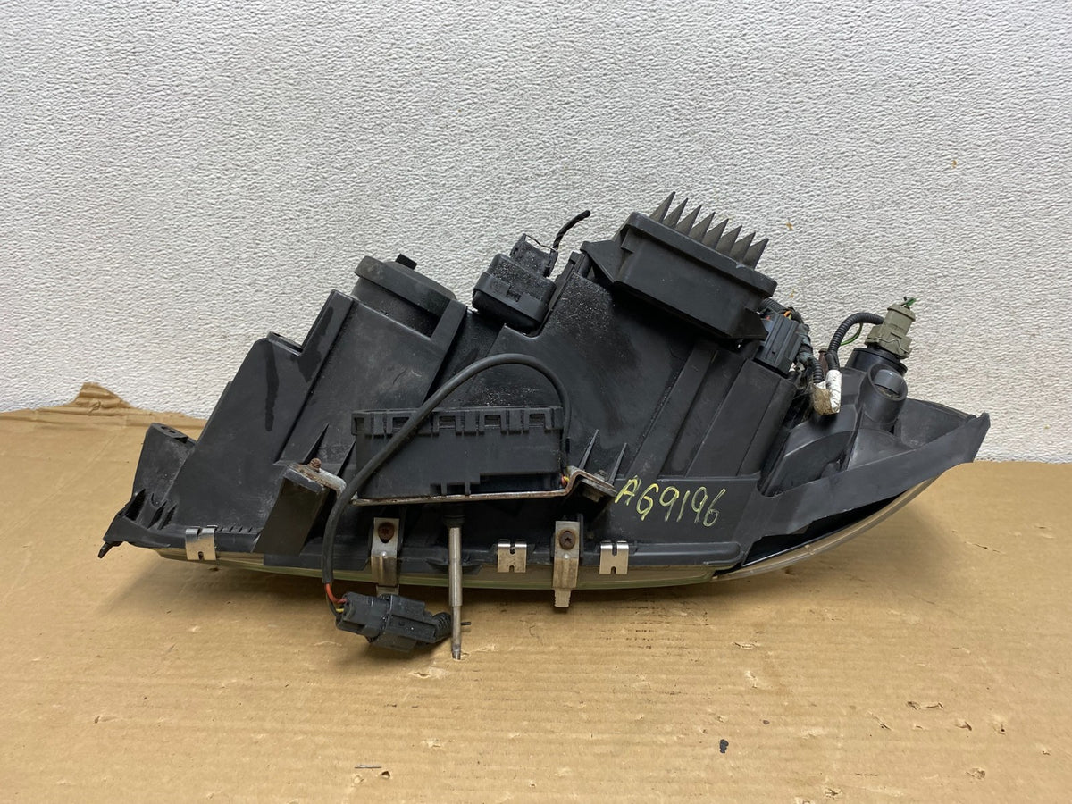 2003 to 2006 Volvo S80 Right Passenger RH Side Xenon HID Headlight ag9196 DG8