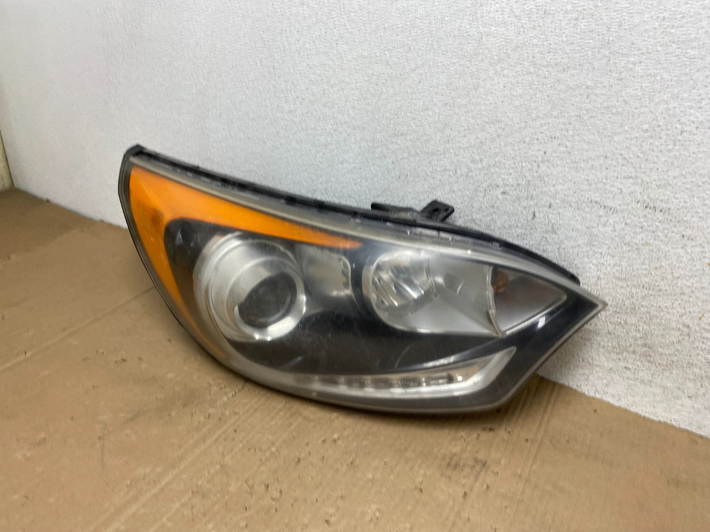 2012-2017 Kia Rio Hatchback Right Passenger LED Projector Headlight AE9225 DG1