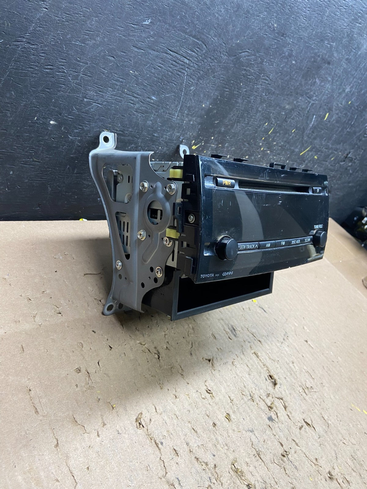2006 to 2009 Toyota Prius OEM Radio AM/FM CD Player Oem T6188 DG2