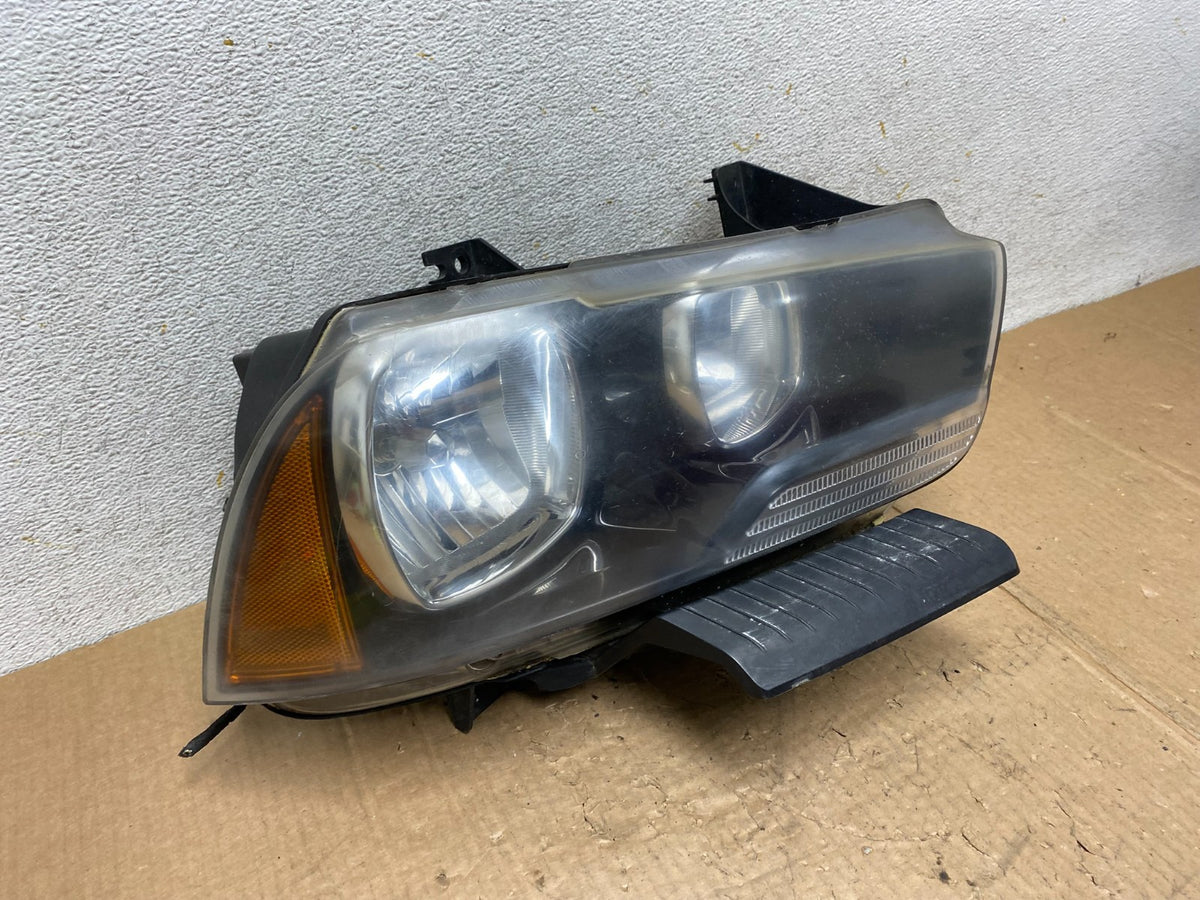2011 to 2014 Dodge Charger Right Passenger RH Side Halogen Headlight AI5614 DW2