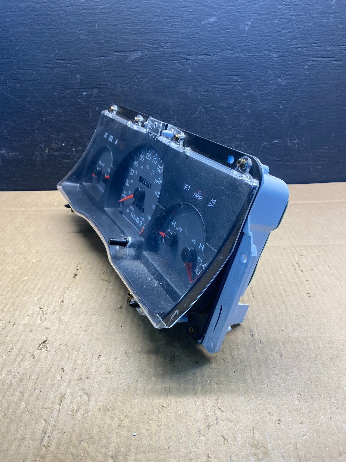 2003 to 2005 Mercury Grand Marquis Speedometer Instrustment Cluster AD1637 DG2