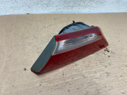 2017-2018 Hyundai Elantra Right Passenger RH Side Inner Tail Light AI1009 LK2