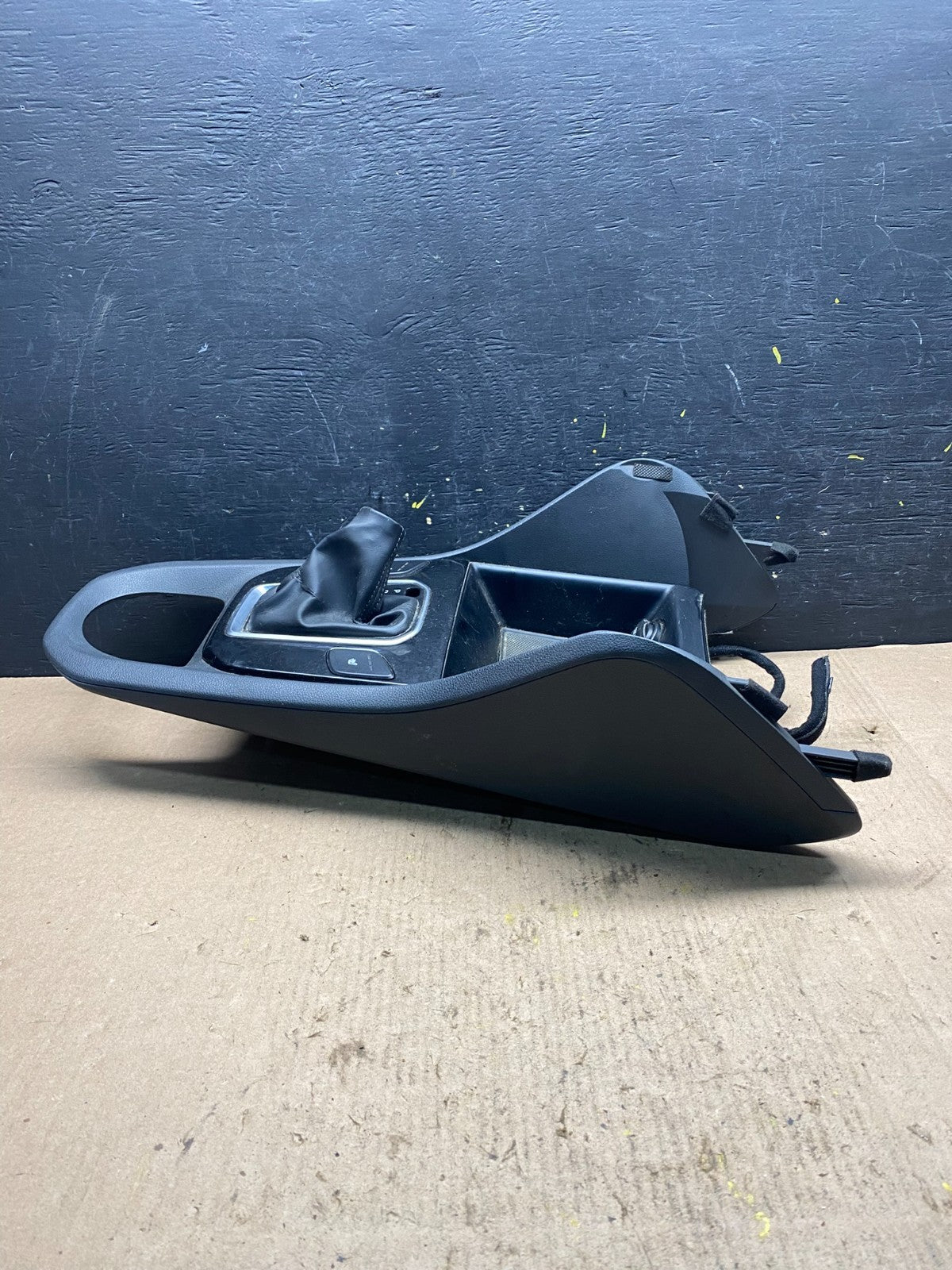 2017 - 2020 Hyundai Ioniq Center Console Shifter Floor Storage OEM R8438 DG4