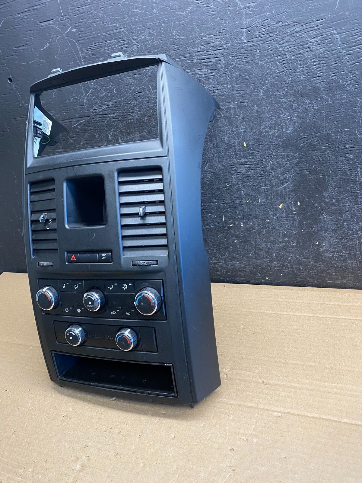 2008-2010 Dodge Grand Caravan A/C Climate Control Unit Bezel Trim AG0181 DG4