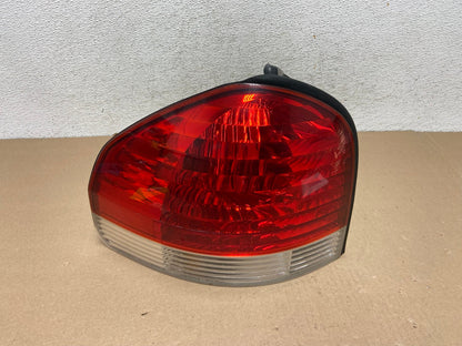 2005 to 2006 Hyundai Santa Fe Left Driver Side Tail Light AG3331 LK0