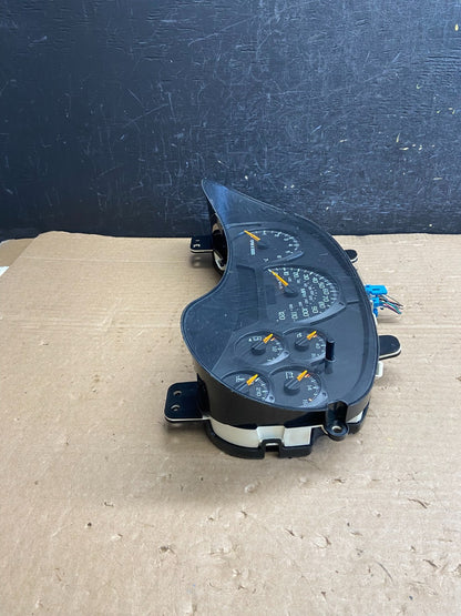 2002 2003 2004 Chevrolet Trailblazer Speedometer Cluster Gauge AF2556 DG2