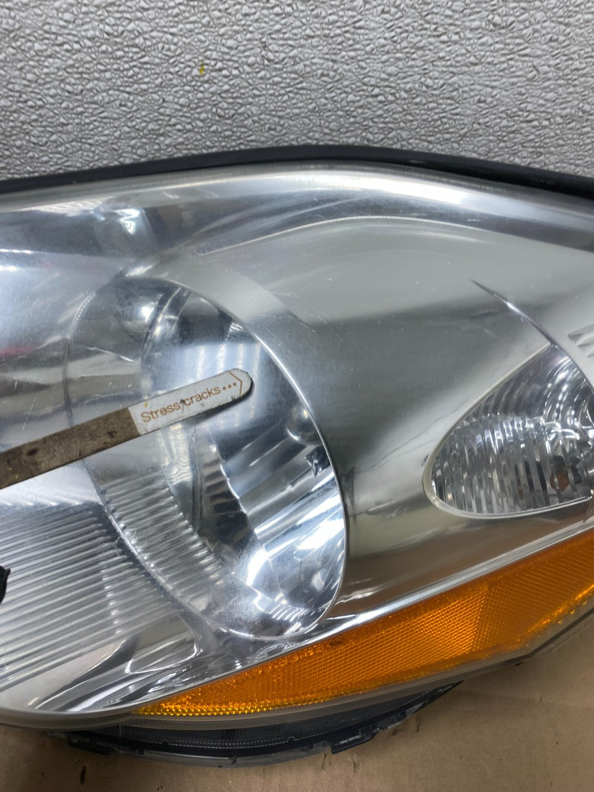 2006 to 2010 Toyota Sienna Left+Right Side Set Headlights Halogen W0948 DW9